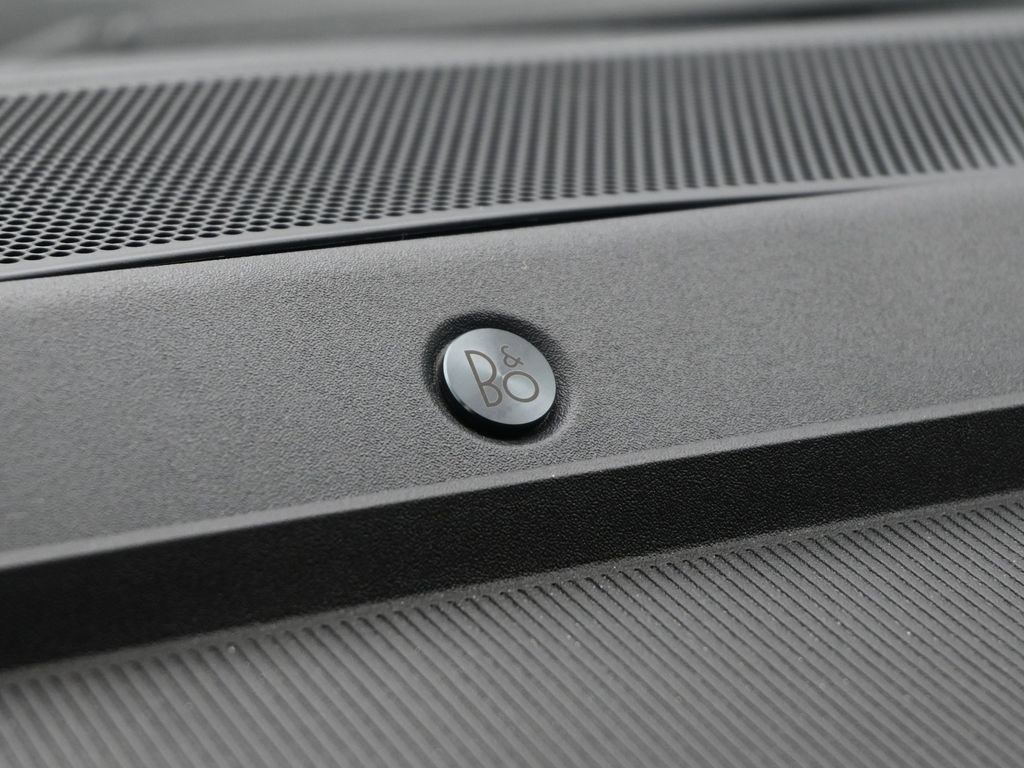 Certified 2022 Ford F150 Lightning Lariat image 19