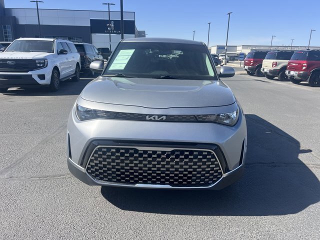 Used 2025 Kia Soul EX FWD image 2