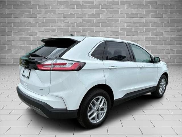 Certified 2024 Ford Edge SEL w/ Convenience Package AWD/4WD image 5