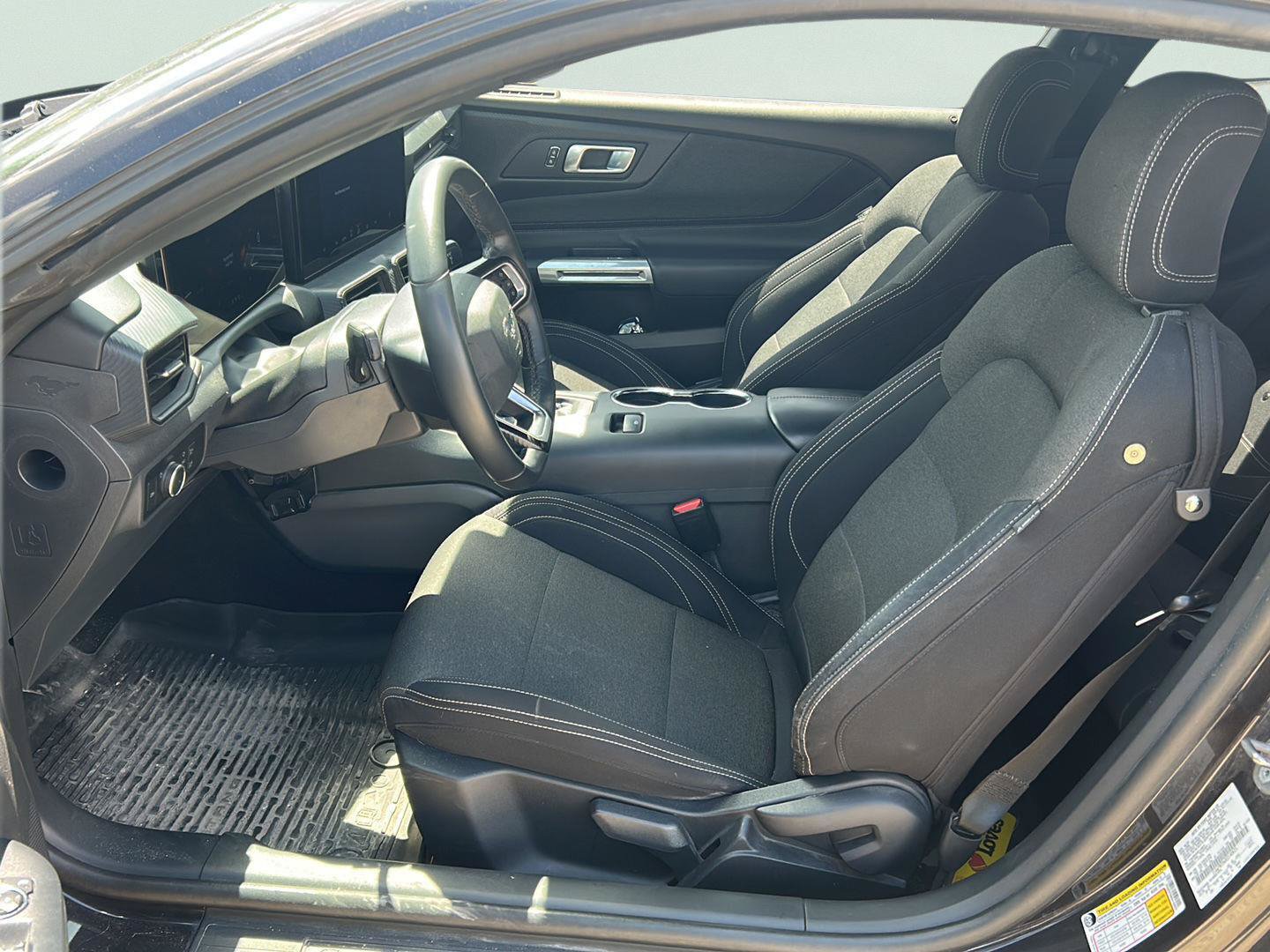 Certified 2024 Ford Mustang Coupe RWD image 7