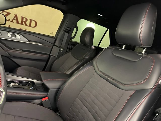 Certified 2025 Ford Explorer ST-Line RWD image 19
