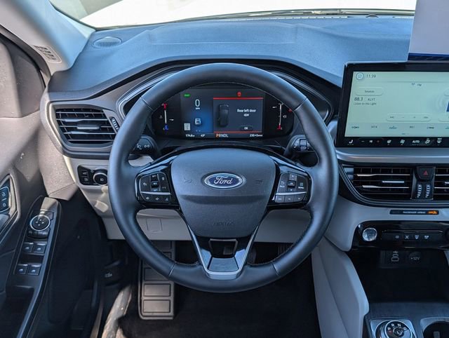 Certified 2025 Ford Escape SE w/ Class II Trailer Tow Package image 23