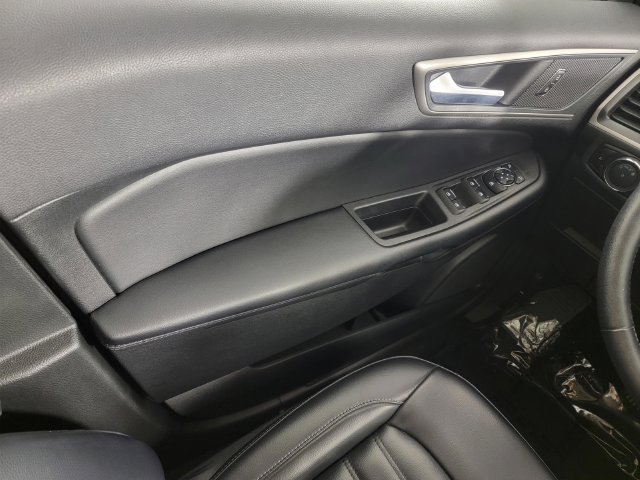 Certified 2024 Ford Edge SEL AWD/4WD image 31