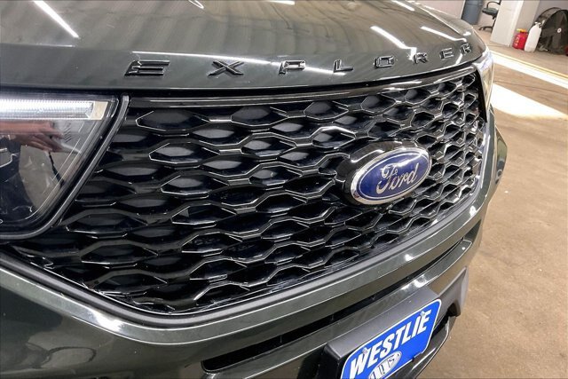 Certified 2022 Ford Explorer ST w/ Equipment Group 401A AWD/4WD image 24