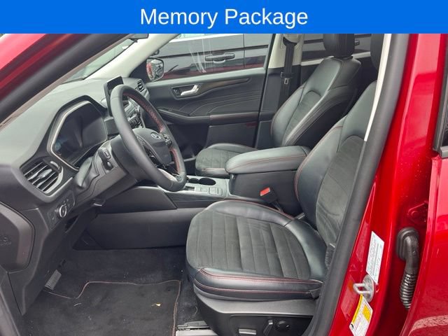 Certified 2022 Ford Escape SEL w/ SEL Stealth AWD Package image 7