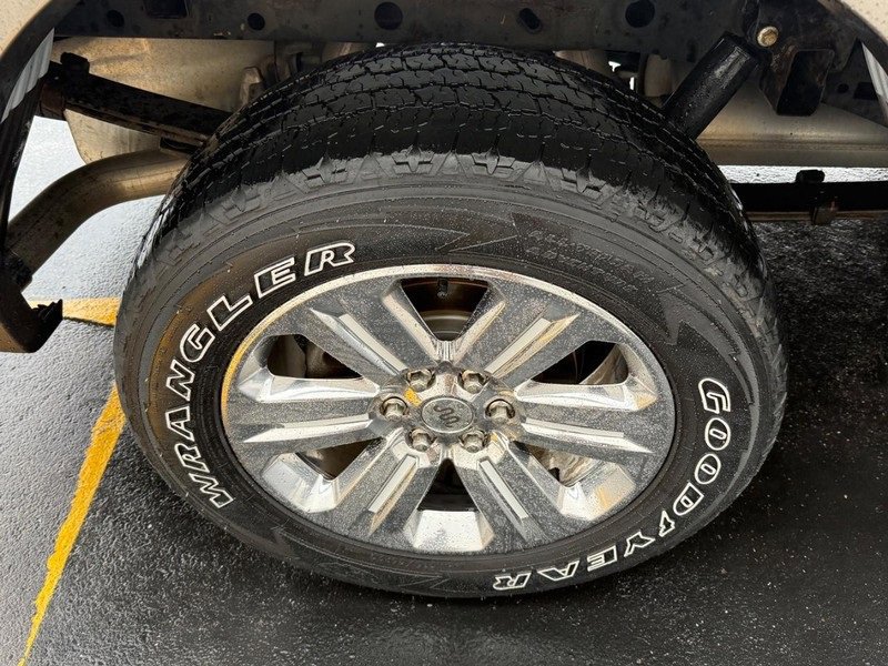 Certified 2019 Ford F150 King Ranch w/ Equipment Group 601A Luxury image 8