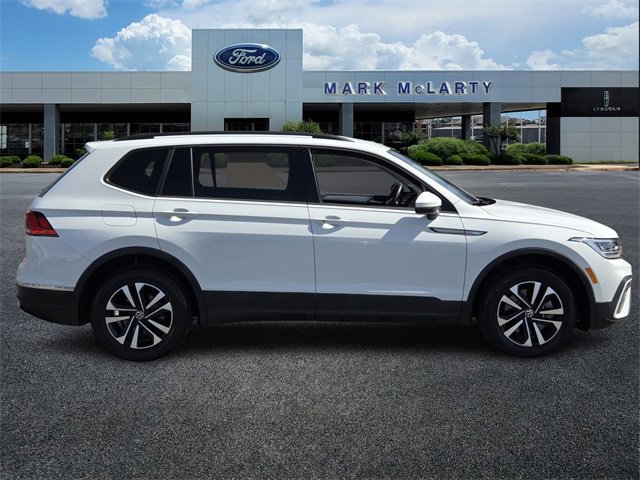 Used 2024 Volkswagen Tiguan S image 6