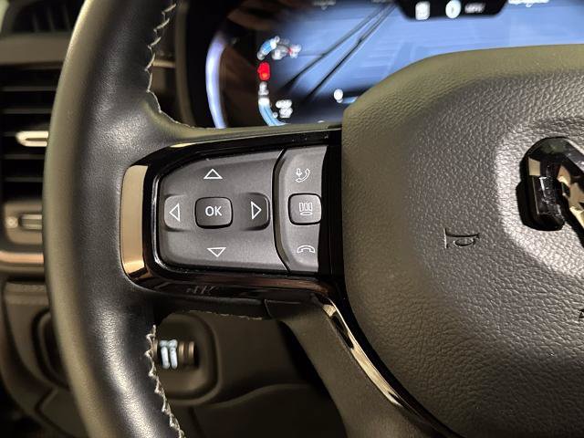 Used 2026 RAM 2500 Limited AWD/4WD image 21