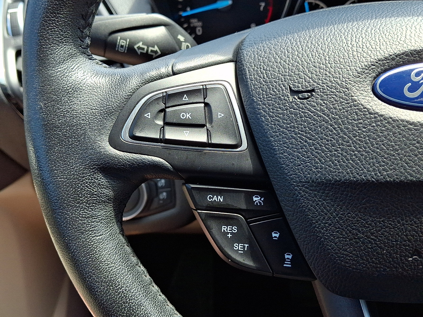 Certified 2019 Ford Escape Titanium AWD/4WD image 24