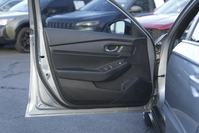 Used 2023 Honda Accord Sport image 30