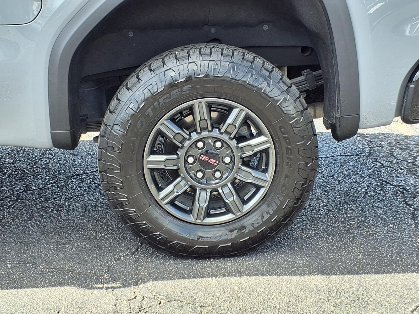 Used 2024 GMC Sierra 1500 AT4X AWD/4WD image 10