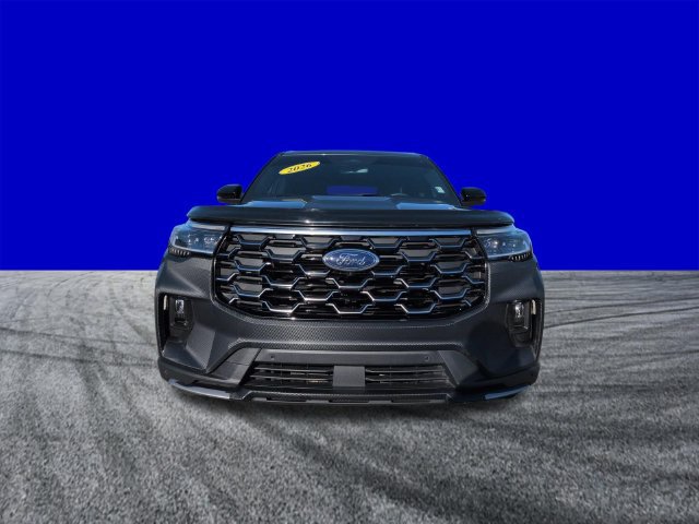 Certified 2026 Ford Explorer Platinum RWD image 9
