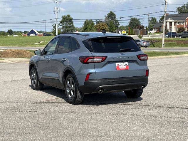 Certified 2025 Ford Escape ST-Line FWD image 7