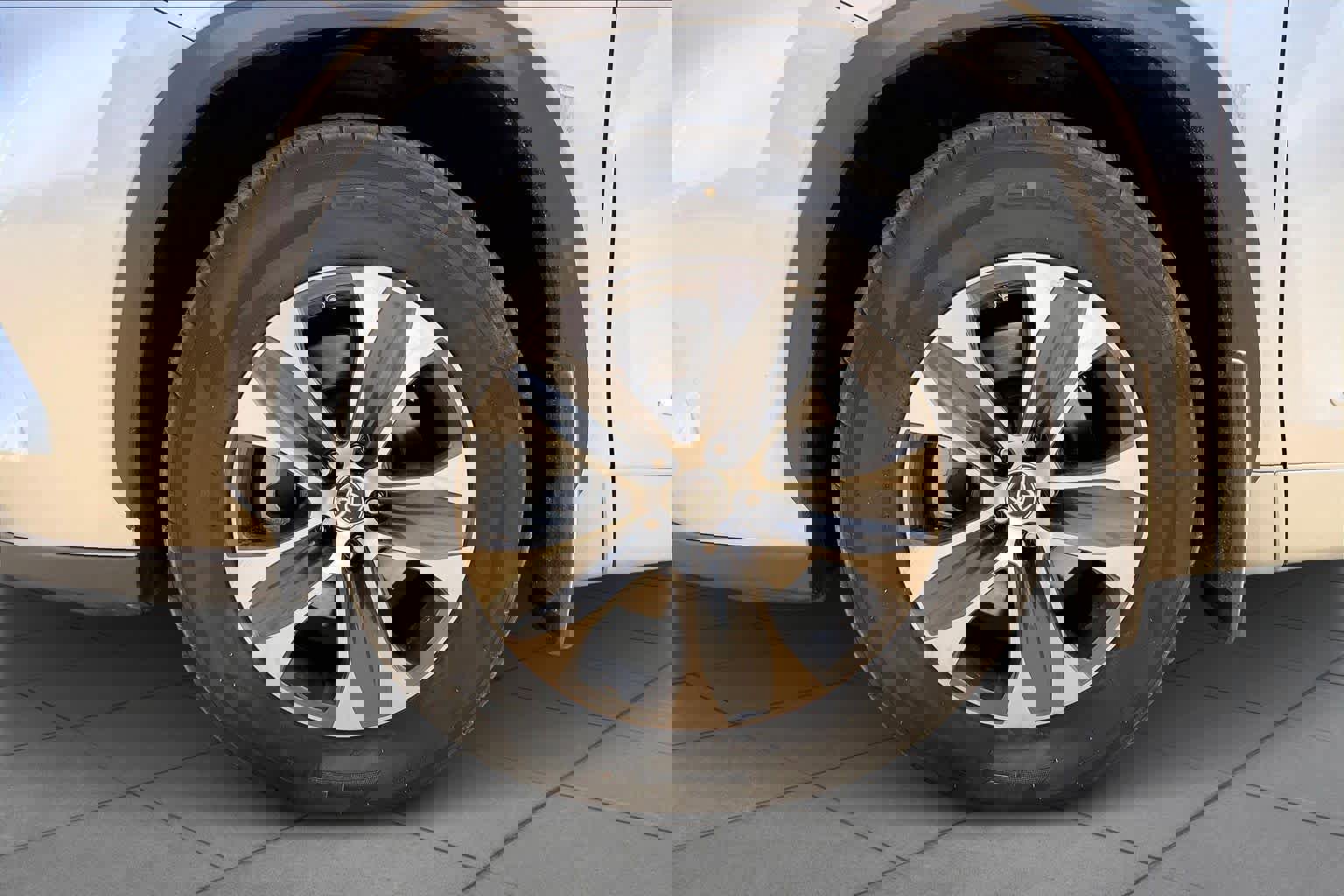 Used 2022 Toyota Highlander XLE image 13