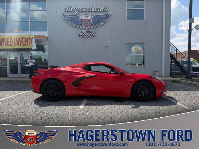 Used 2025 Chevrolet Corvette Stingray Convertible RWD image 1