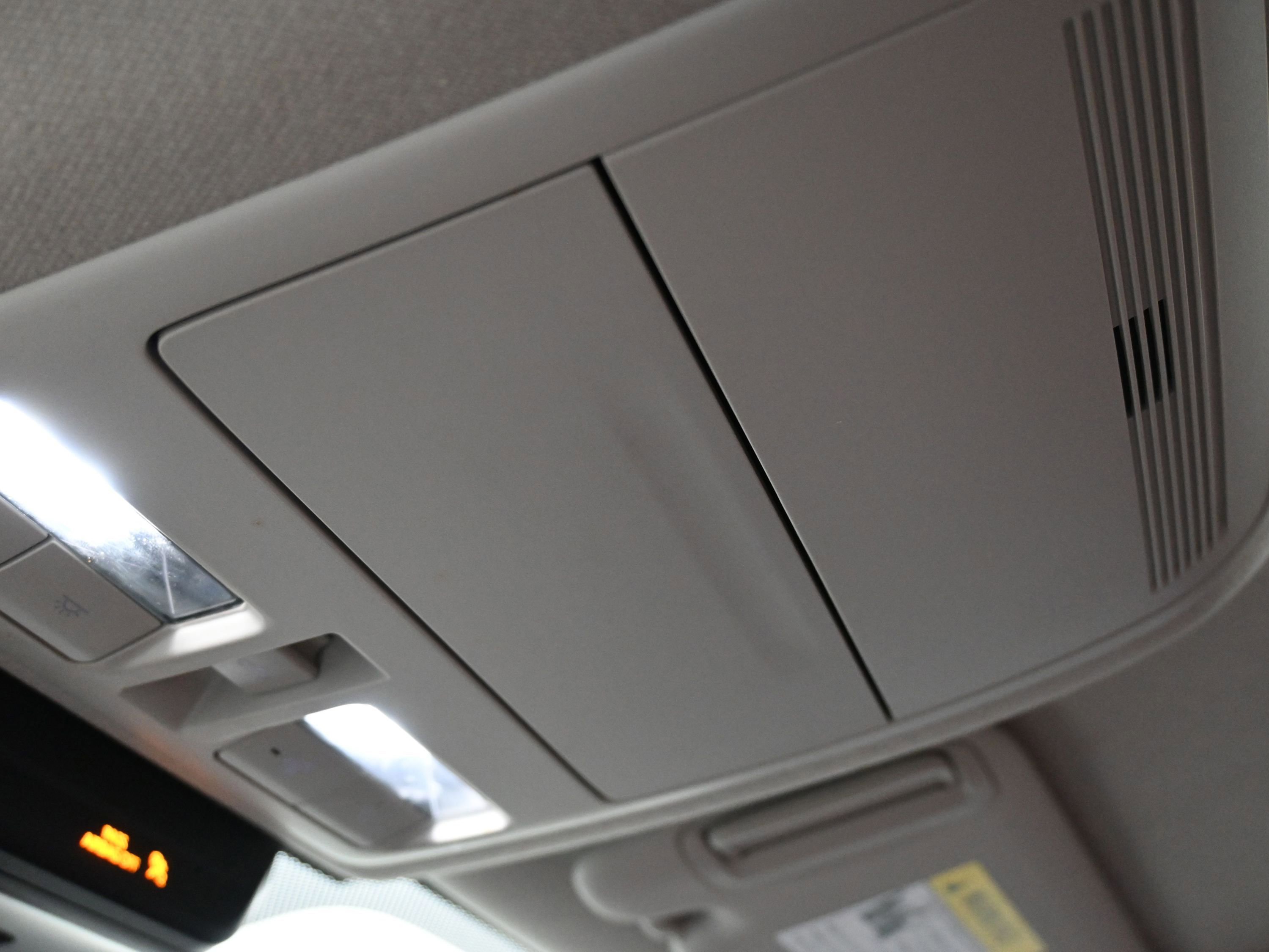 Used 2024 MAZDA MAZDA3 s image 42