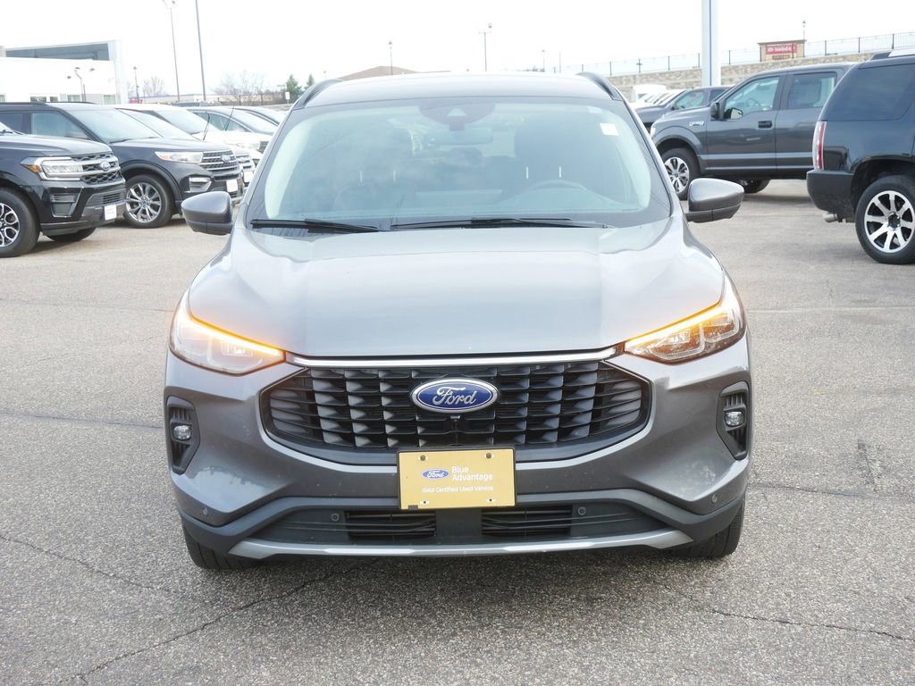 Certified 2024 Ford Escape Platinum AWD/4WD image 2