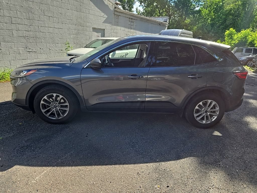 Certified 2022 Ford Escape SE FWD image 10