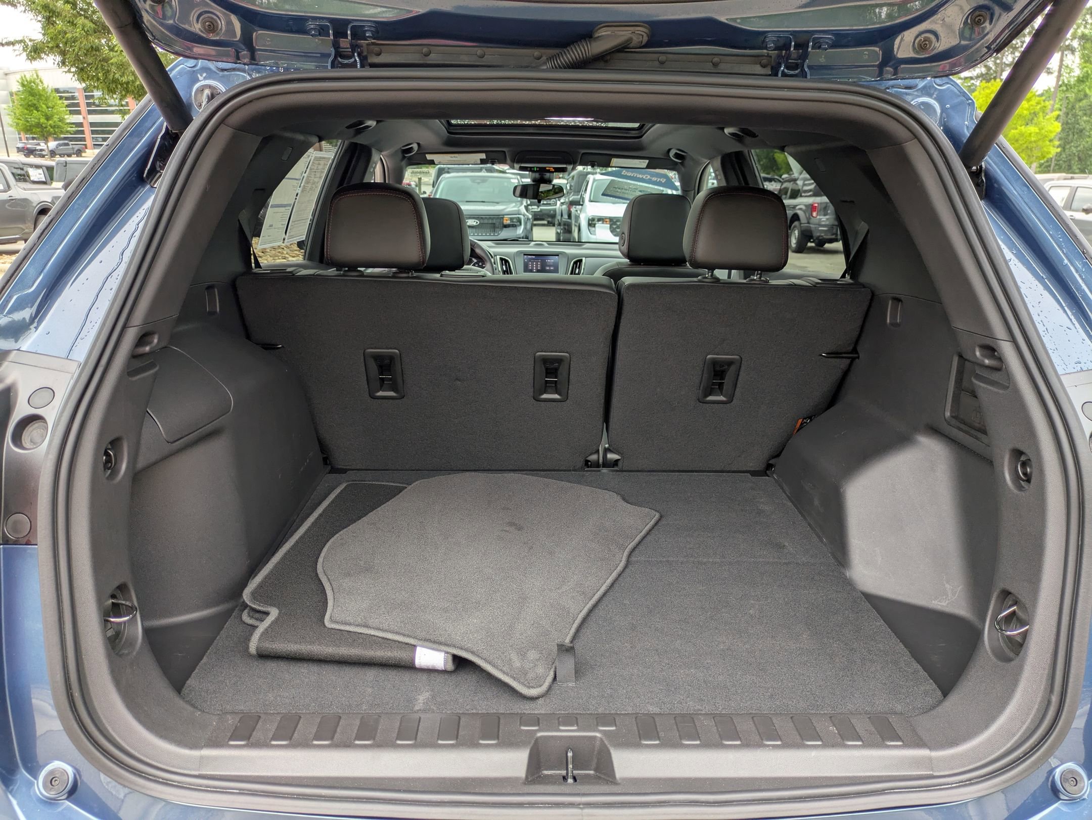 Used 2024 Chevrolet Equinox RS FWD image 35