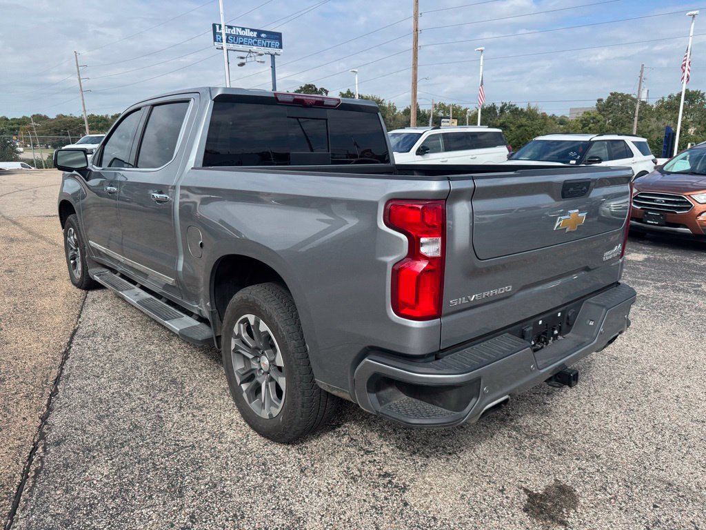 Used 2025 Chevrolet Silverado 1500 High Country w/ Technology Package AWD/4WD image 5