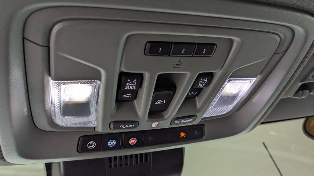Used 2024 GMC Sierra 3500 Denali w/ Denali Reserve Package AWD/4WD image 34