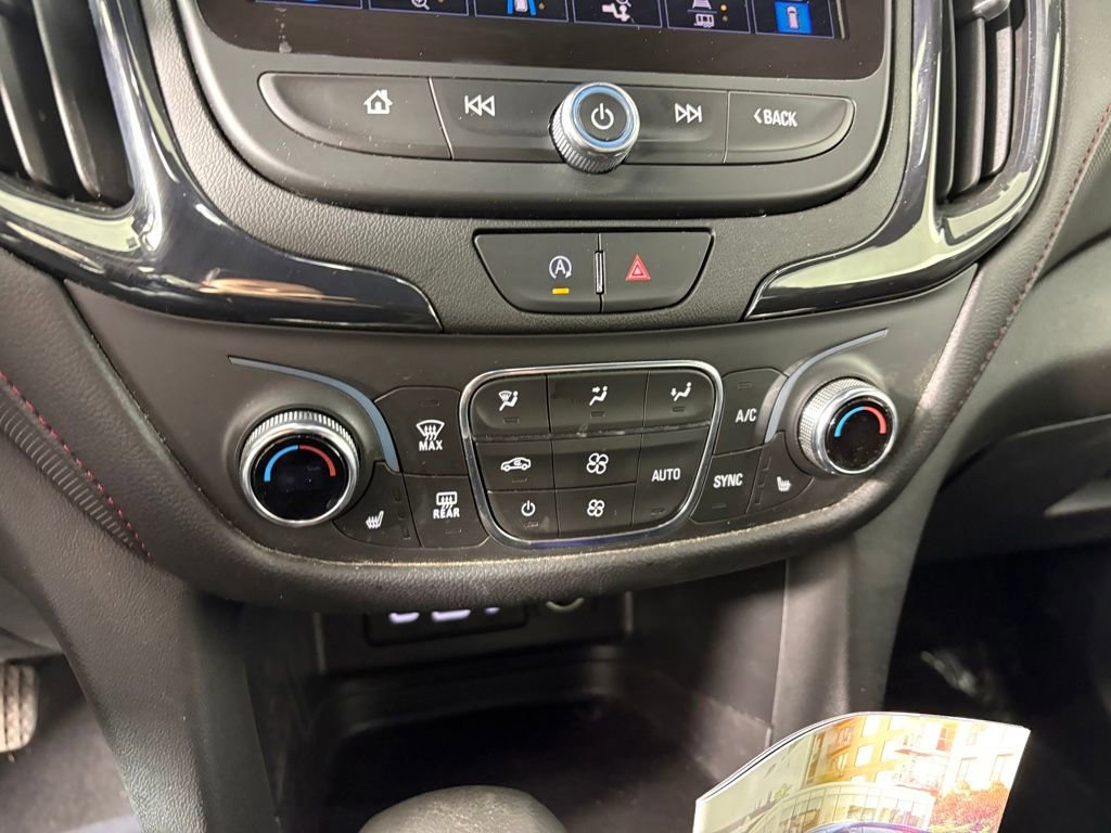 Used 2022 Chevrolet Equinox RS w/ RS Leather Package image 18