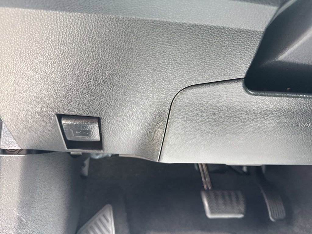 Used 2022 Toyota Corolla LE image 24