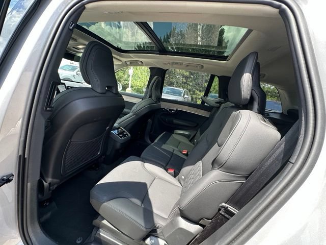 Used 2025 Volvo XC90 B6 Plus AWD/4WD image 16