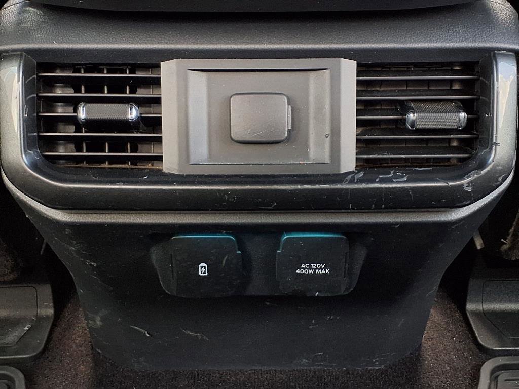 Certified 2022 Ford F150 XLT w/ Equipment Group 302A High image 10