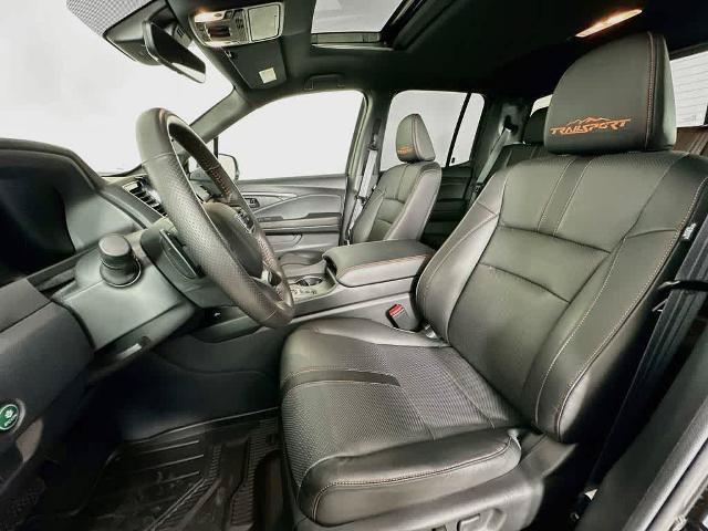 Used 2025 Honda Ridgeline TrailSport image 11