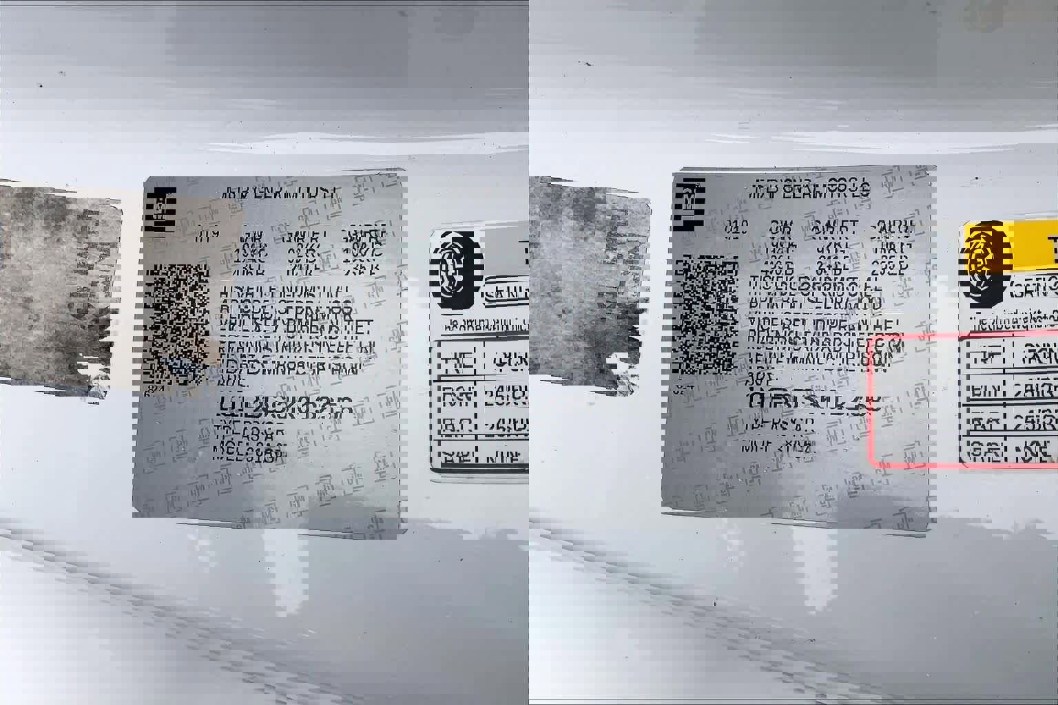 Used 2019 Chevrolet Camaro LT image 30