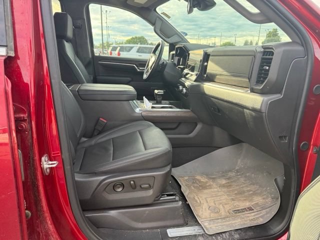 Used 2024 GMC Sierra 1500 SLT w/ SLT Premium Plus Package AWD/4WD image 12