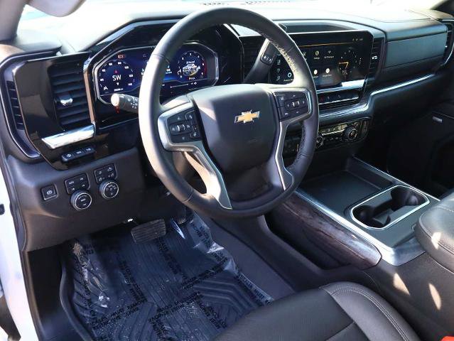 Used 2024 Chevrolet Silverado 2500 LTZ w/ LTZ Plus Package image 2