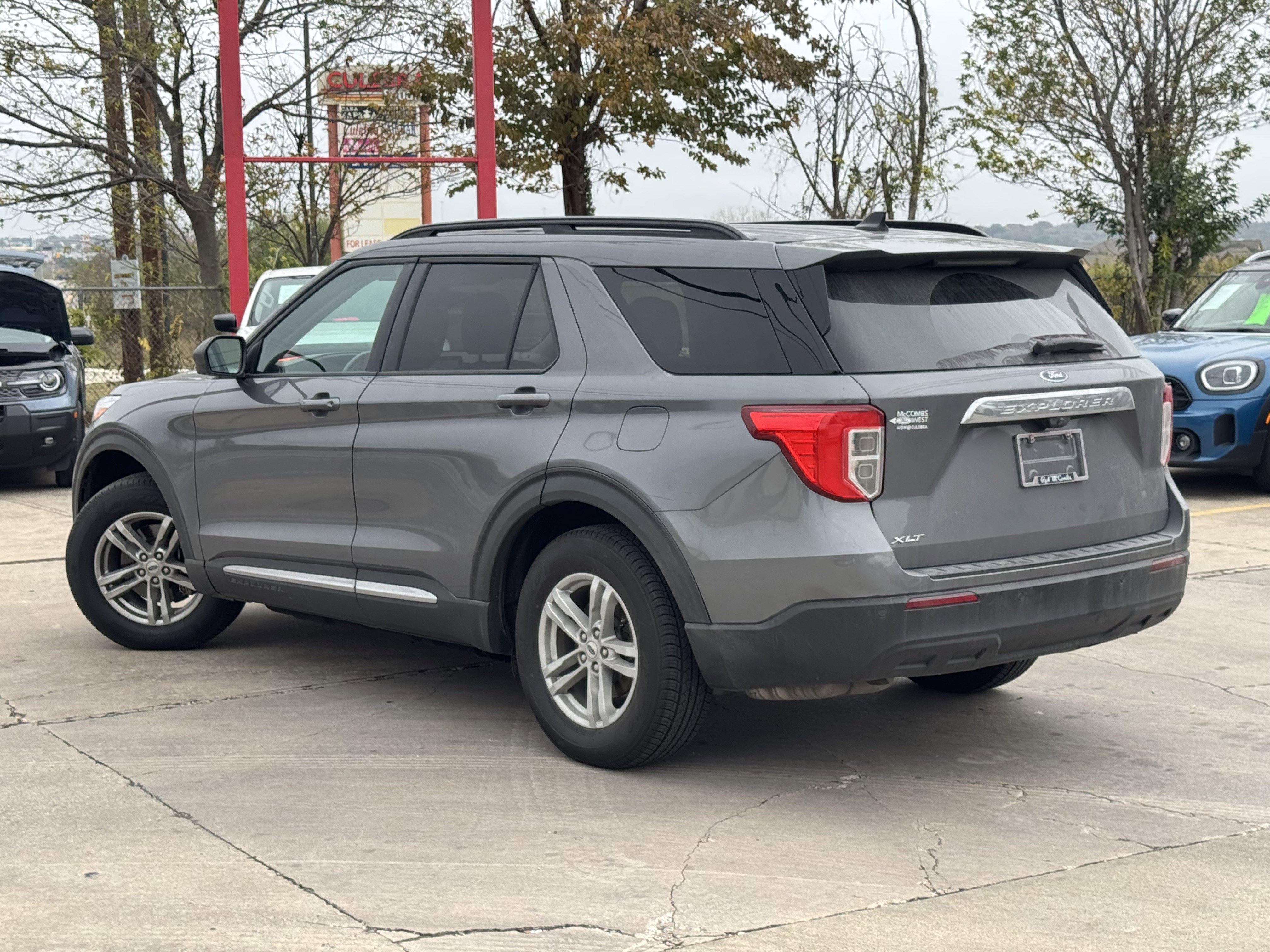 Certified 2021 Ford Explorer XLT image 10