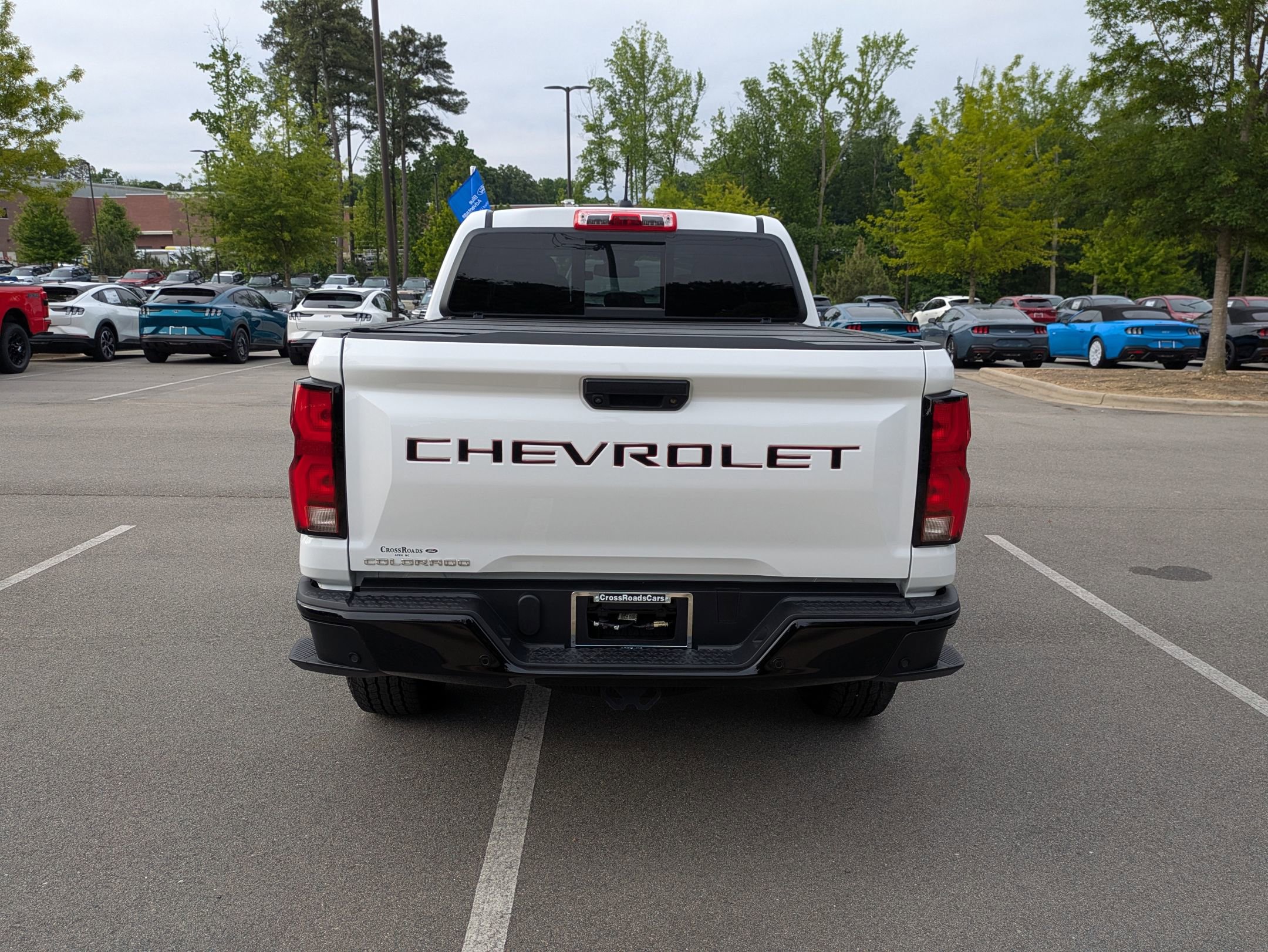 Used 2024 Chevrolet Colorado Z71 w/ Z71 Convenience Package 2 AWD/4WD image 5