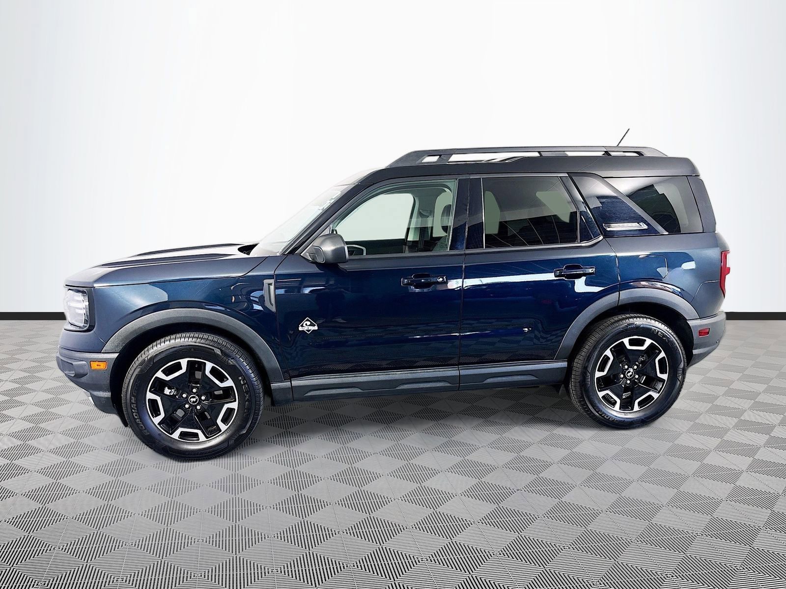 Certified 2022 Ford Bronco Sport Outer Banks AWD/4WD image 4