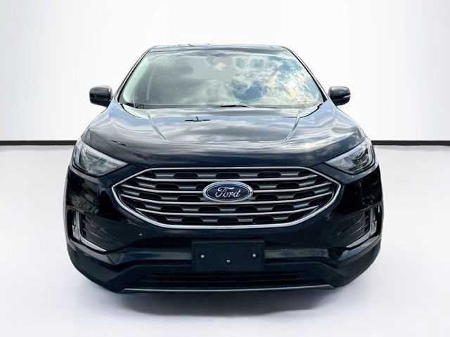 Certified 2022 Ford Edge SEL w/ Convenience Package AWD/4WD image 3