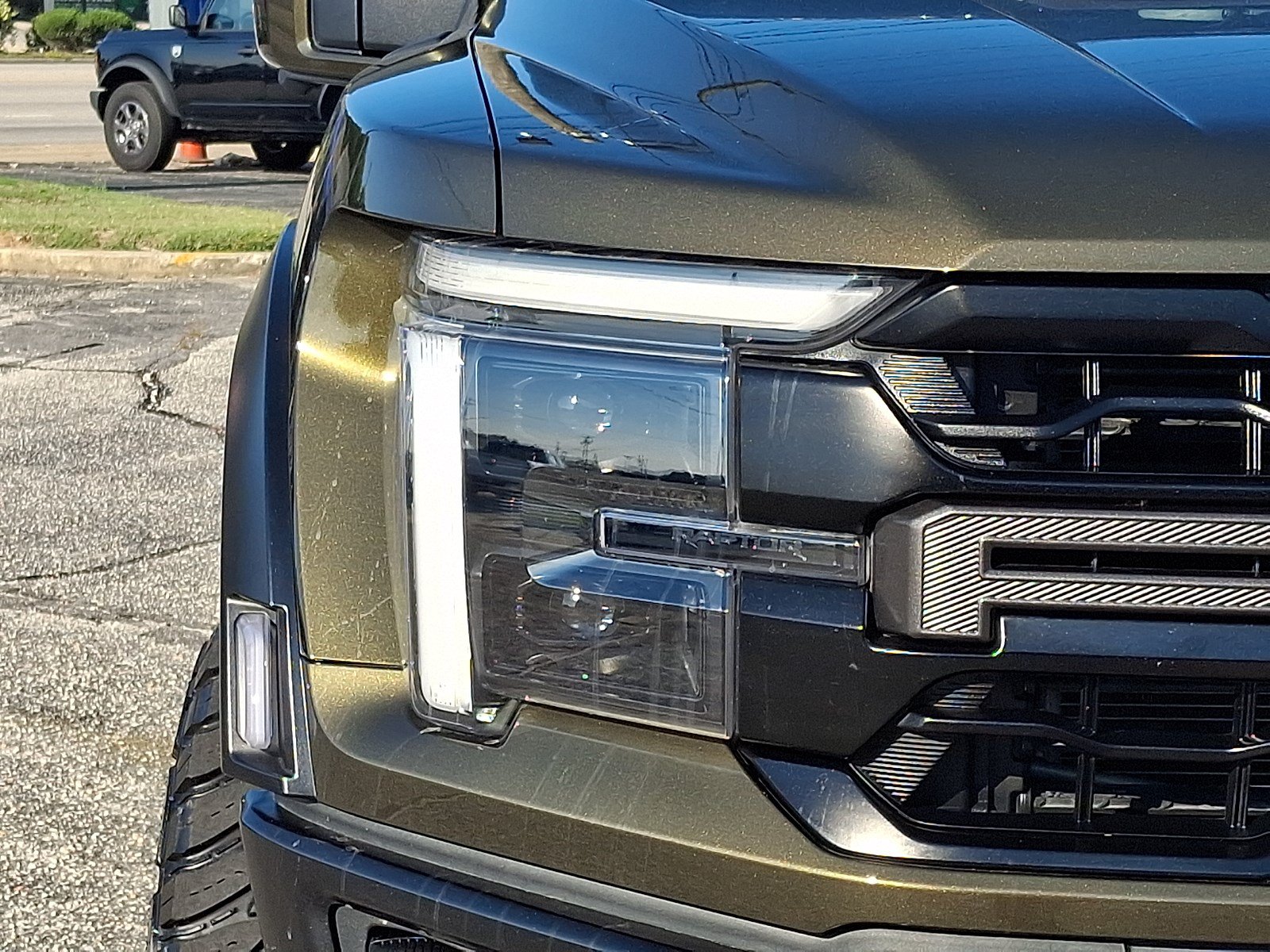 Certified 2024 Ford F150 Raptor AWD/4WD image 8