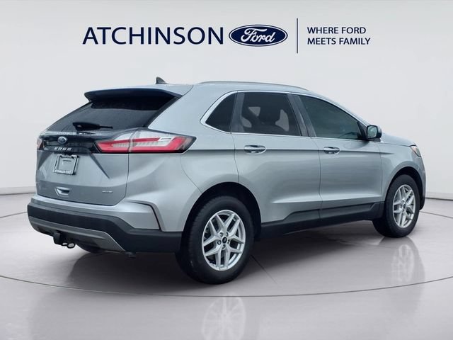 Certified 2023 Ford Edge SEL w/ Convenience Package AWD/4WD image 4