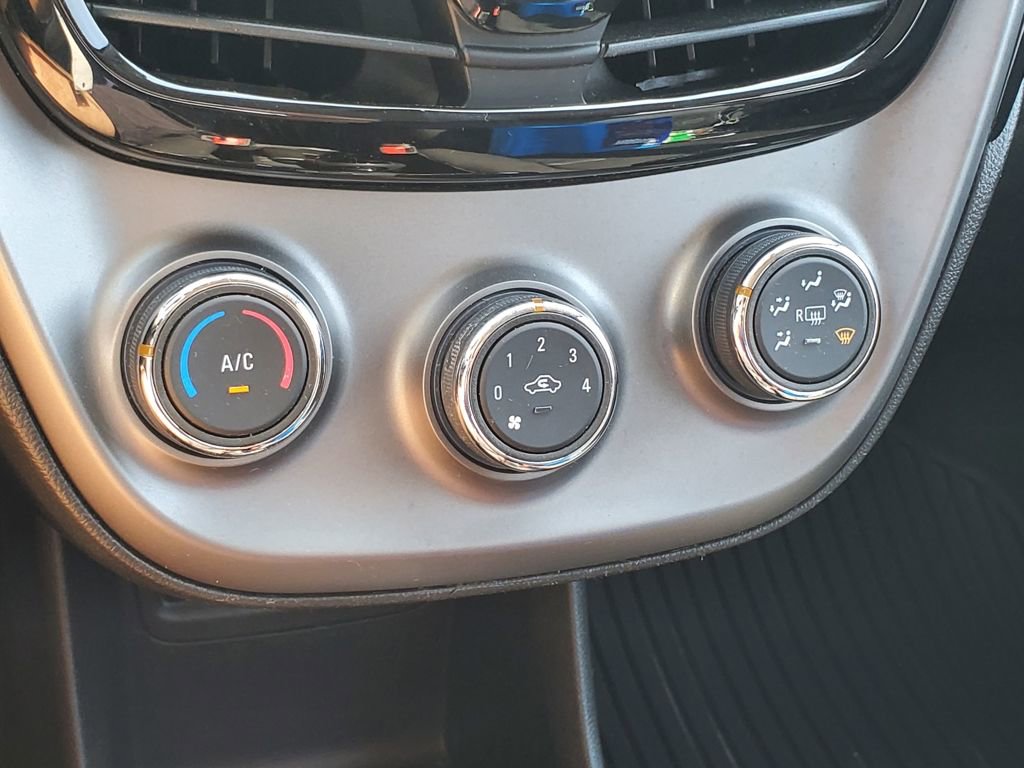 Used 2019 Chevrolet Spark LT image 27