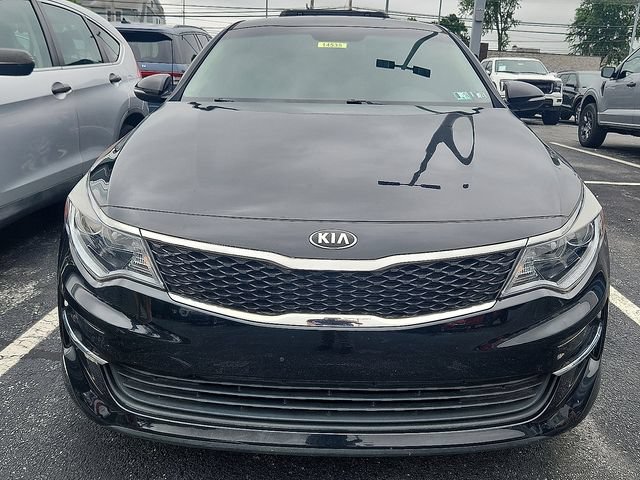 Used 2018 Kia Optima LX w/ 17" Alloy Wheels Package FWD image 2