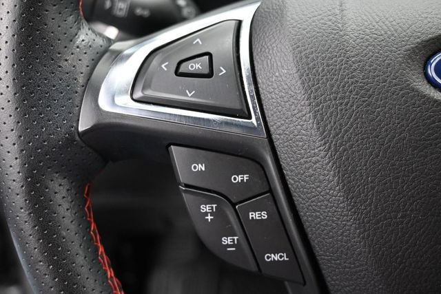 Certified 2021 Ford Edge ST-Line FWD image 18