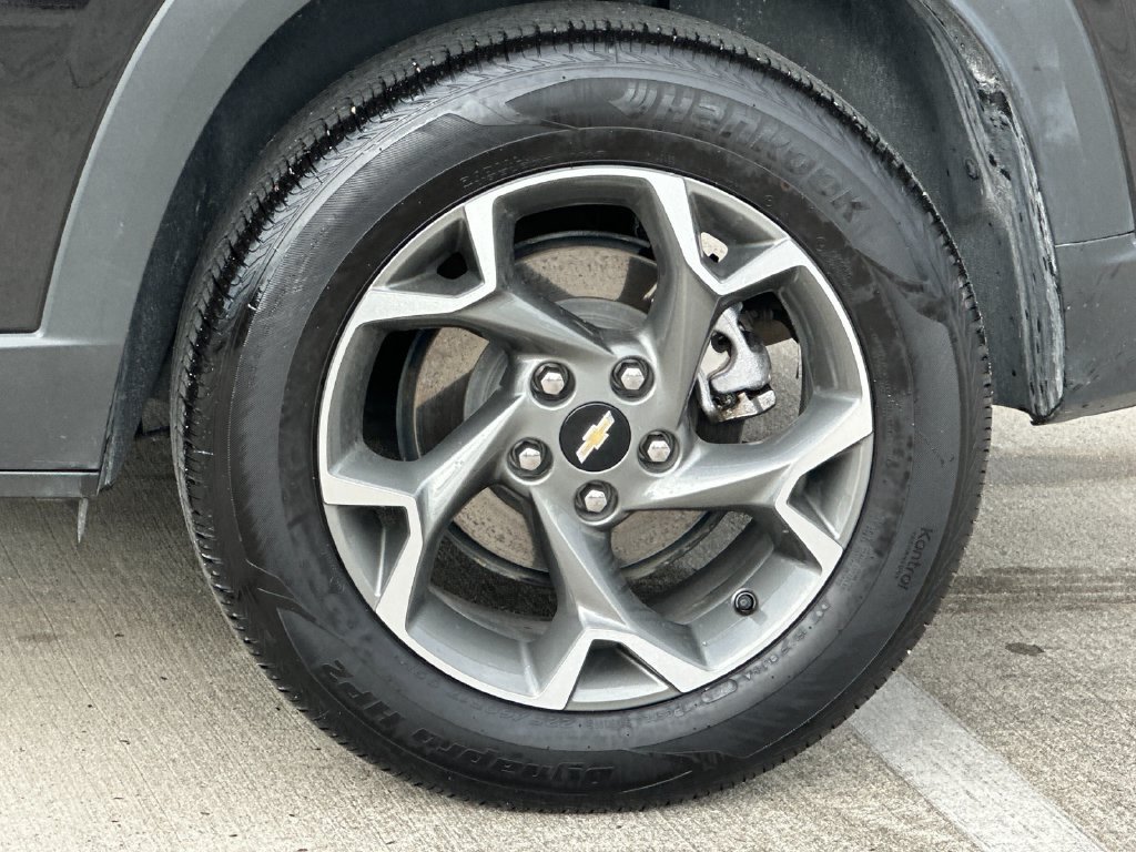 Used 2025 Chevrolet Trax LT w/ LT Convenience Package FWD image 26