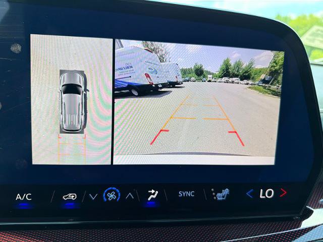 Used 2025 Chevrolet Traverse Z71 w/ Enhanced Driving Package AWD/4WD image 19