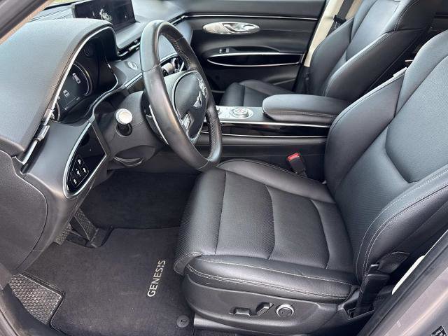 Used 2025 Genesis GV70 2.5T AWD/4WD image 13