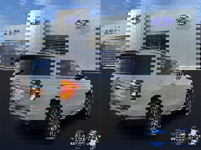 Certified 2023 Ford Expedition Limited image 3