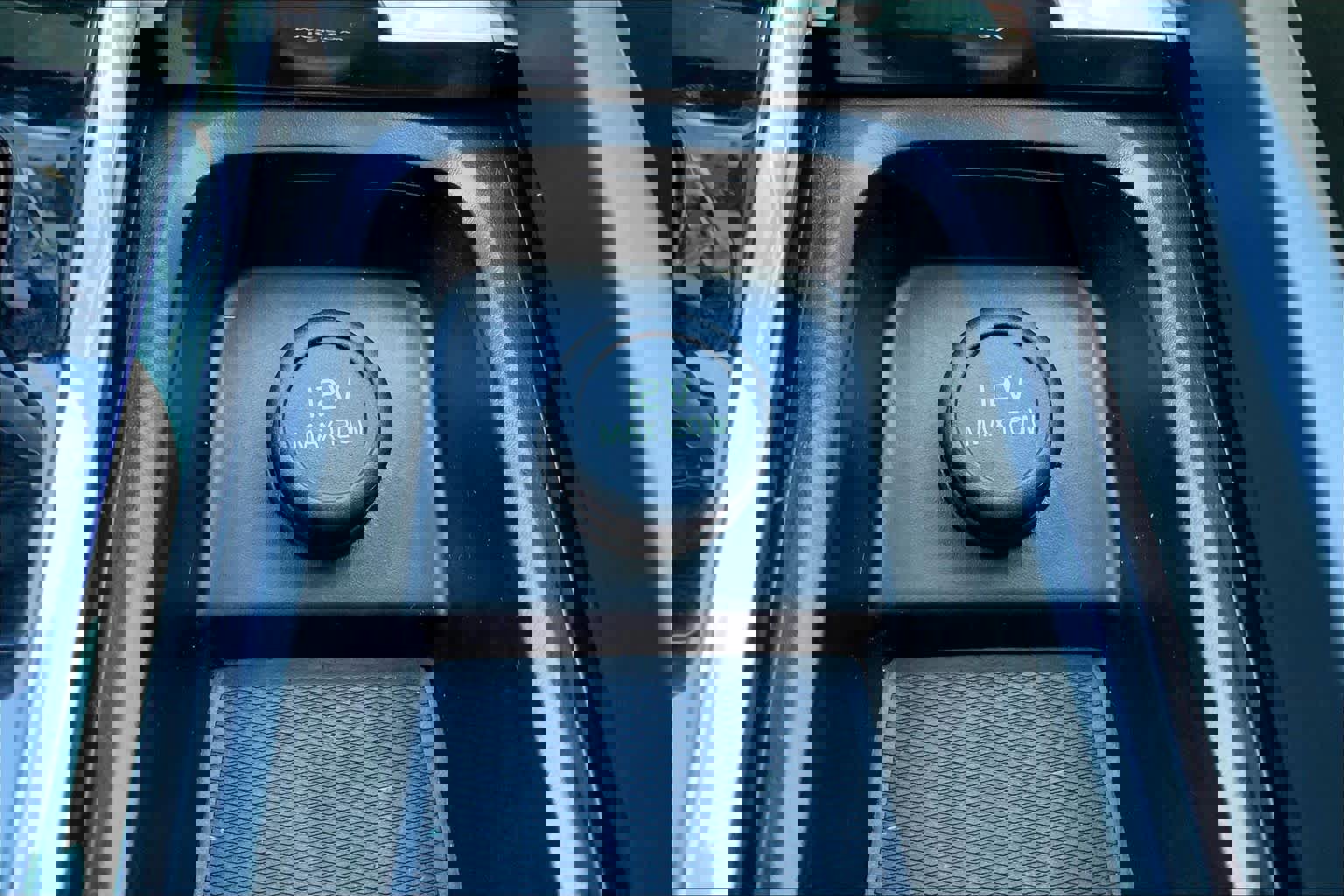 Used 2023 Volvo S60 B5 Plus image 35