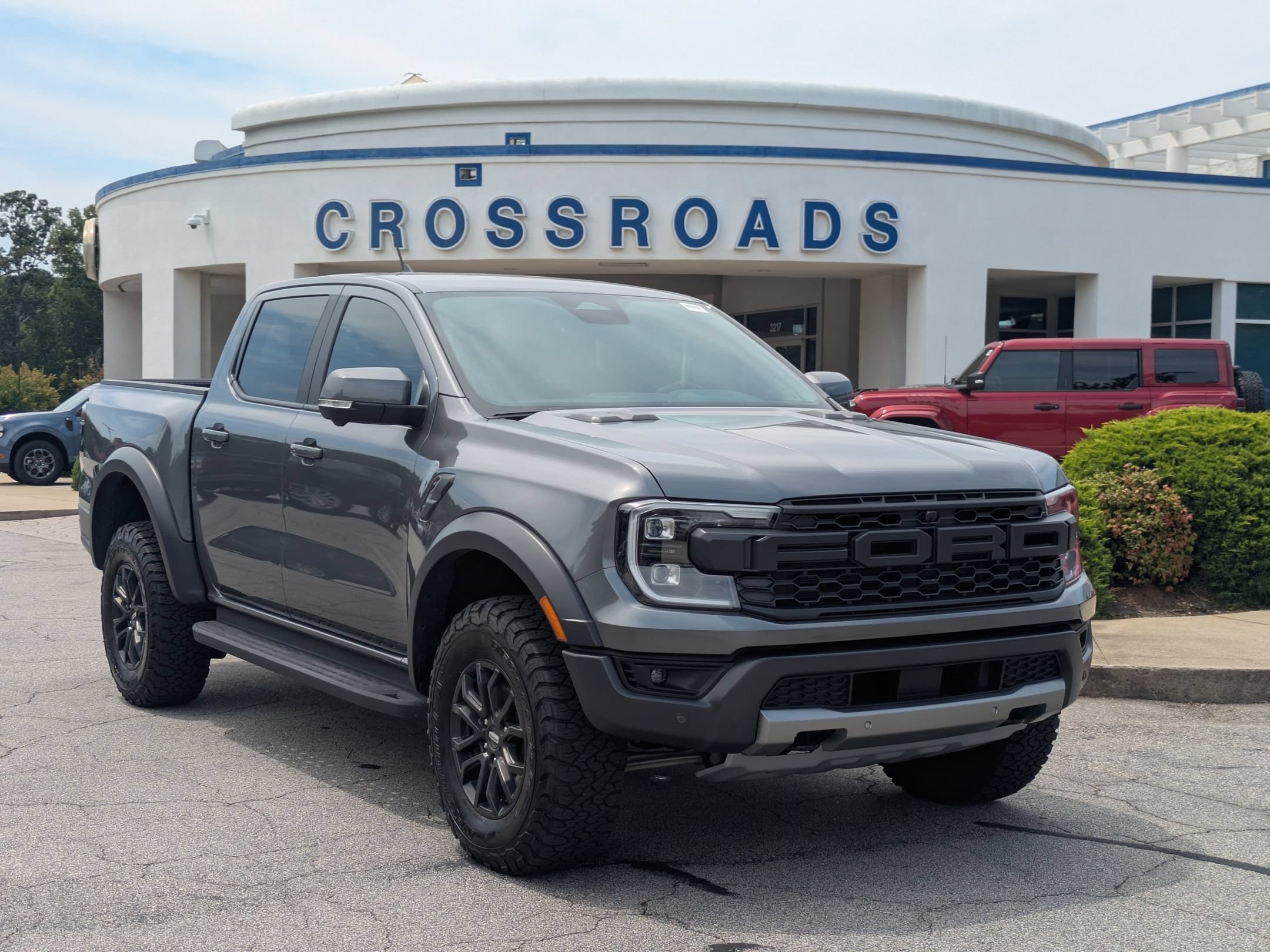 Certified 2025 Ford Ranger Raptor AWD/4WD image 1