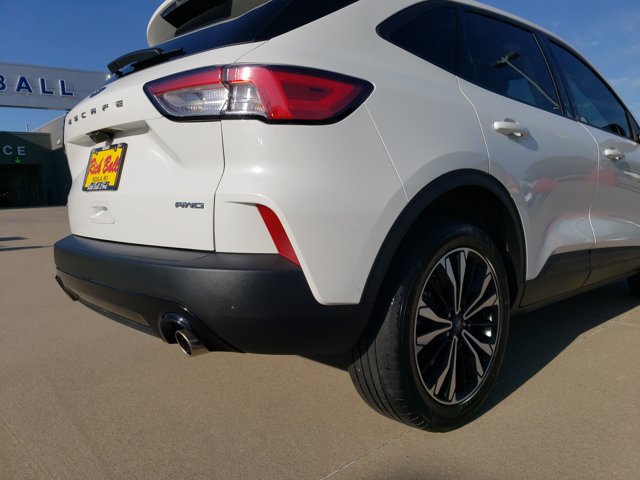Certified 2022 Ford Escape SE w/ SE Sport Appearance Package AWD/4WD image 11