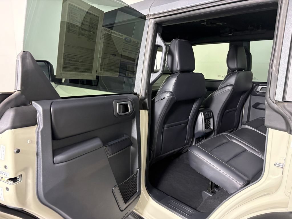Certified 2026 Ford Bronco Outer Banks w/ Sasquatch Package AWD/4WD image 28
